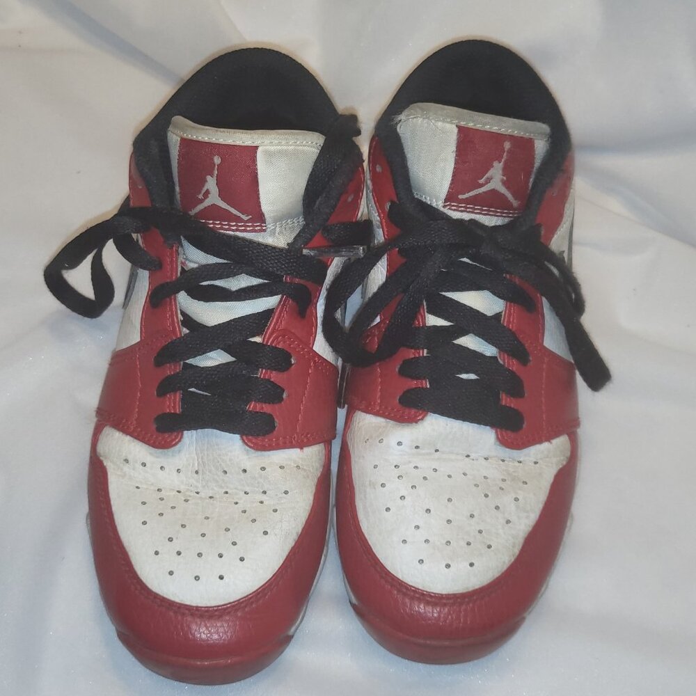 Nike Air Jordan 1 Low Cleat "Chicago" - Size 3Y